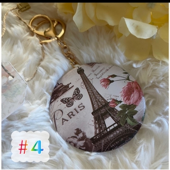 Vanity Mirror Keychains. - Picture 9 of 9